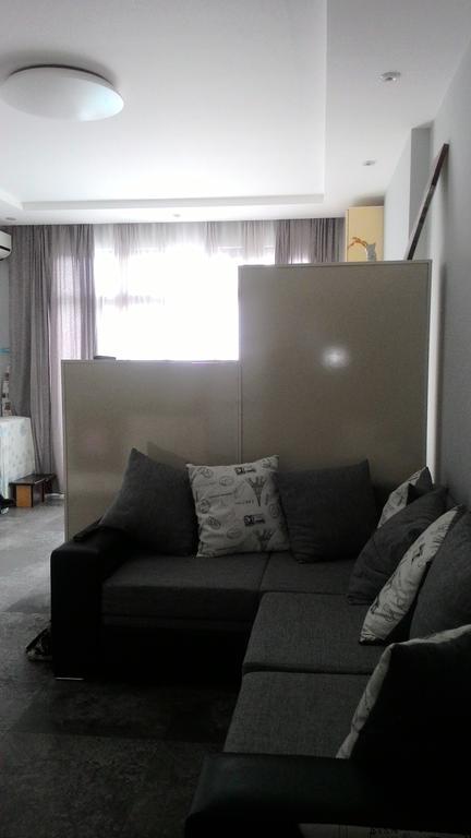 Apartament Gia Batumi Exterior photo